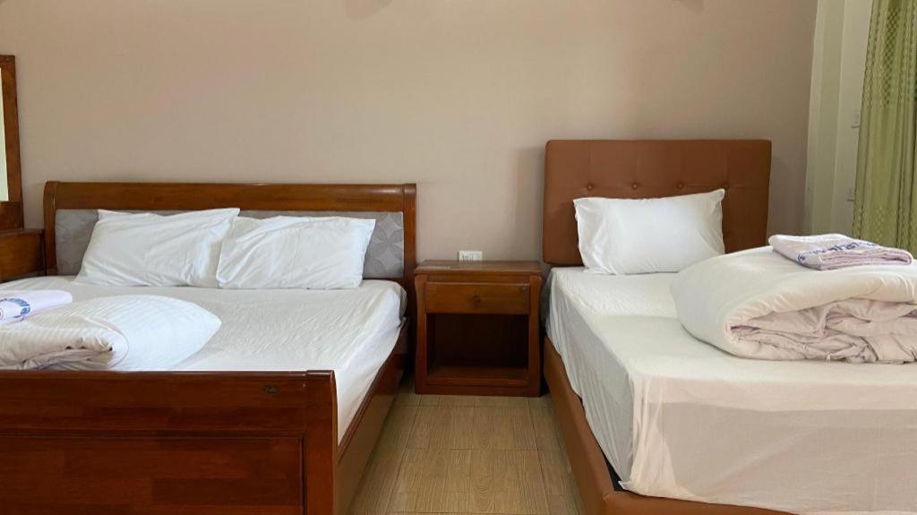 Prakaithong Hotel Amphö Szavangdendin Kültér fotó