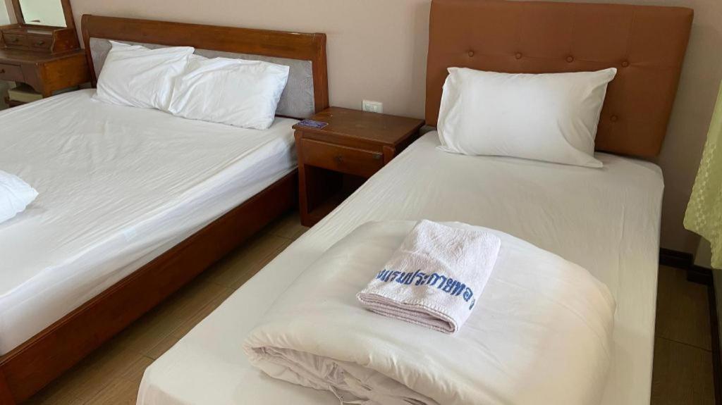 Prakaithong Hotel Amphö Szavangdendin Kültér fotó